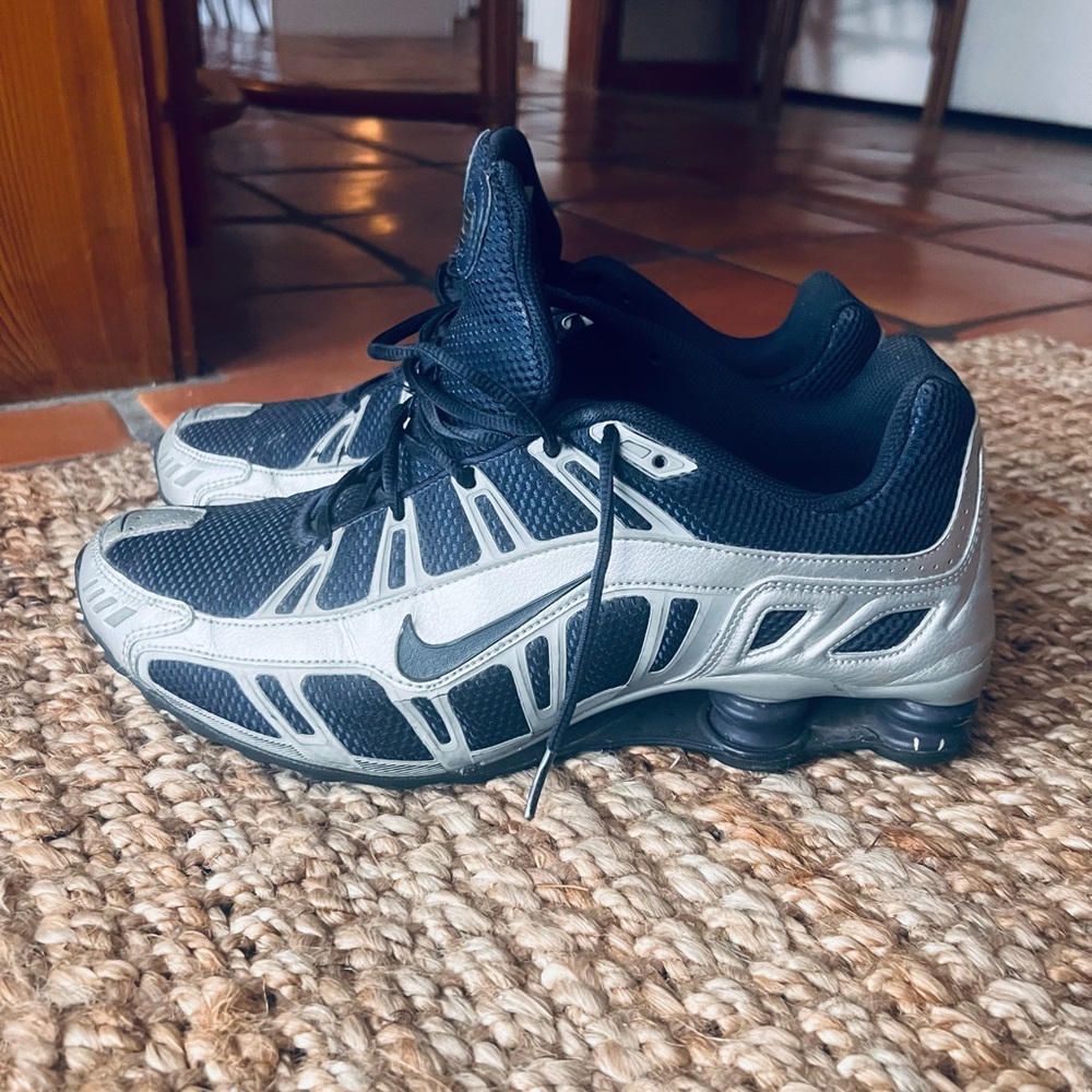 Nike Shocks